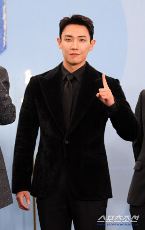 이준 "'월 천만원' 발언, 프로 위해 편집도 거절 했는데"..논란 후 1년 불면 고백