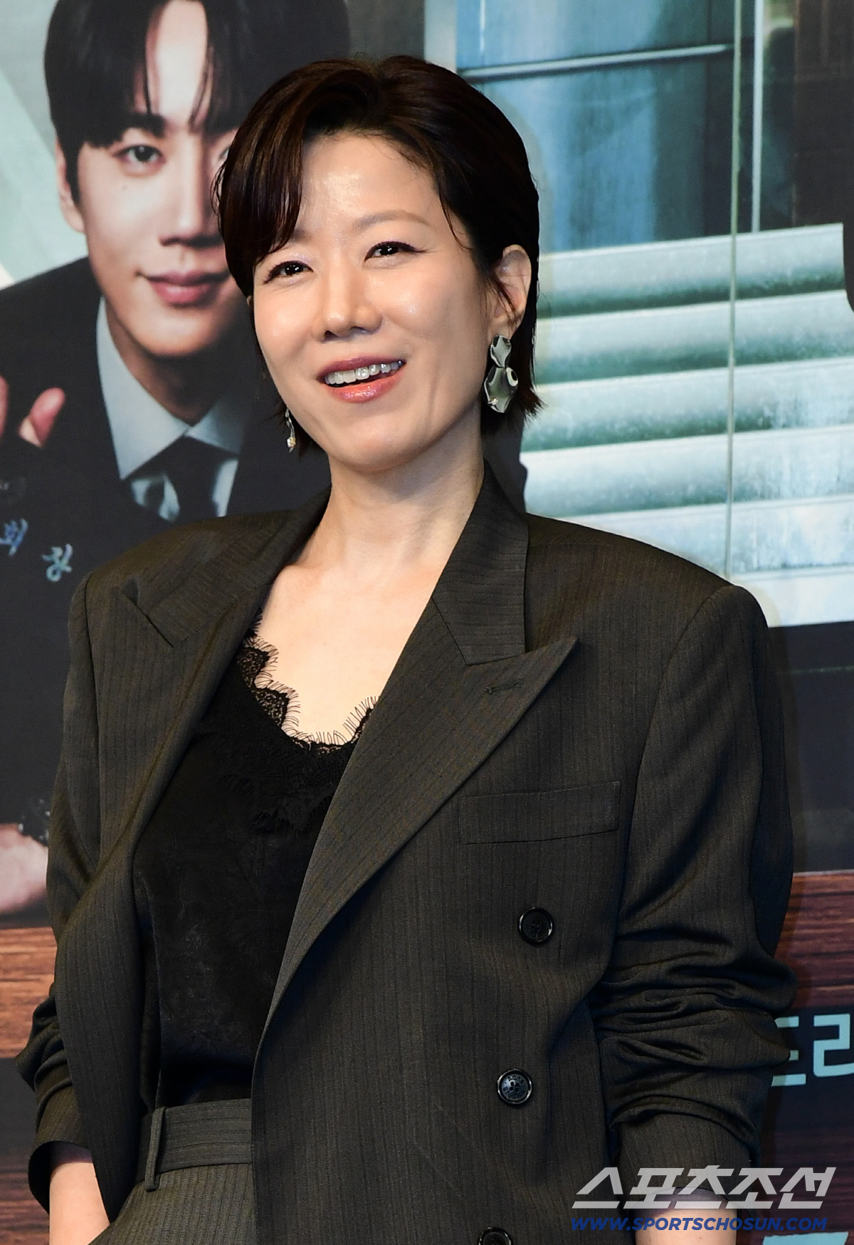 28일 서울 신림동 더링크호텔에서 JTBC 토일드라마 '신입사원 강회장' 제작발표회가 열렸다. 포즈를 취하고 있는 전혜진. 신림동=송정헌 기자 songs@sportschosun.com/2026.05.28/