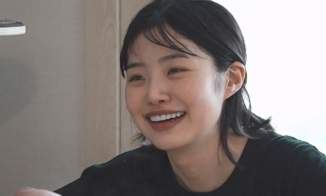 '미쓰홍' 최지수, 자취 3년차 원룸하우스 공개..다 쓴 치약도 모아쓰는 '알뜰 끝판왕'(나혼산)
