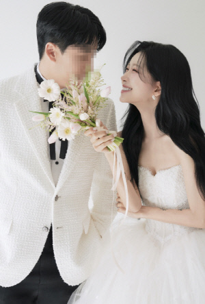 '故 최진실 딸' 최준희 "어떤 엄마 되고싶냐고? 절대 떠나지 않을 엄마요"