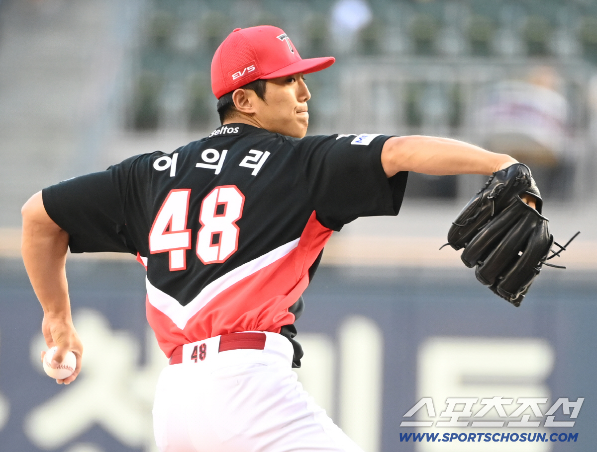 29일 잠실야구장에서 열린 KIA와 LG의 경기. KIA 선발투수 이의리가 역투하고 있다. 잠실=허상욱 기자 wook@sportschosun.com/2026.05.29/