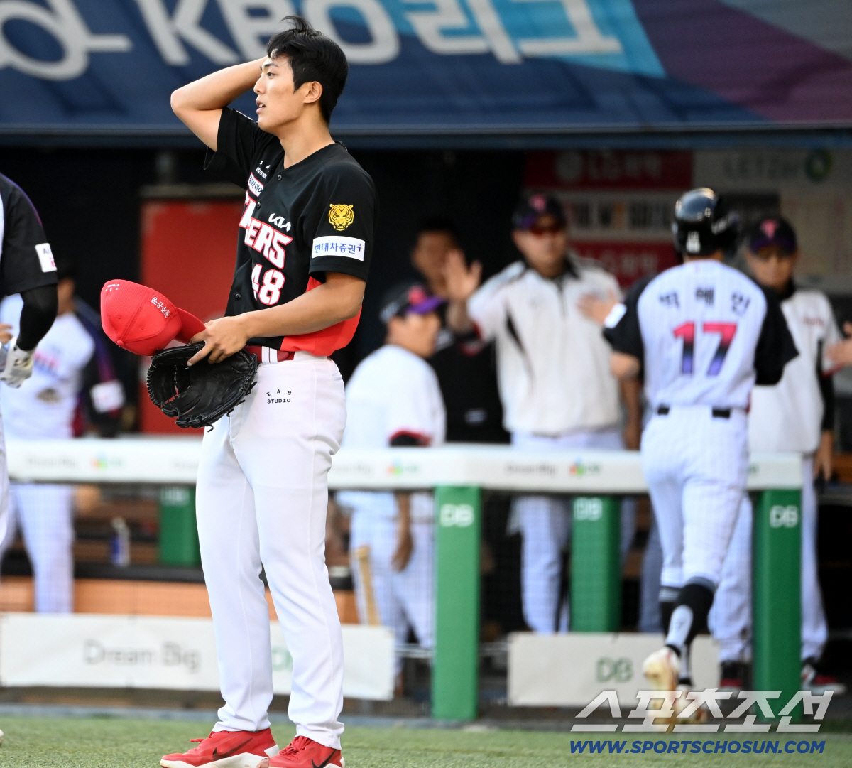 29일 잠실야구장에서 열린 KIA와 LG의 경기. 1회말 1사 1루 이의리가 오스틴에 선취 1타점 적시타를 허용하며 아쉬워하고 있다. 잠실=허상욱 기자 wook@sportschosun.com/2026.05.29/