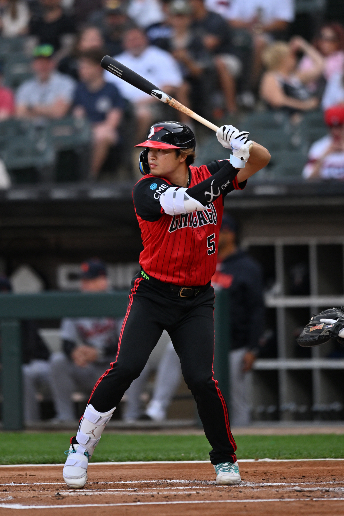 May 29, 2026; Chicago, Illinois, USA; Chicago White Sox first baseman Munetaka Murakami (5) at bat against the Detroit Tigers during the first inning at Rate Field. Mandatory Credit: Patrick Gorski-Imagn Images