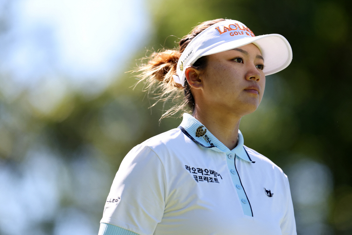 GALLOWAY, NEW JERSEY - MAY 29: Soo Bin Joo of South Korea walks from the 16th tee during the first round of the ShopRite LPGA powered by Wakefern 2026 at Seaview Bay Course on May 29, 2026 in Galloway, New Jersey. Emilee Chinn/Getty Images/AFP (Photo by Emilee Chinn / GETTY IMAGES NORTH AMERICA / Getty Images via AFP)