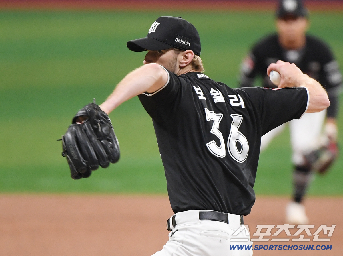 31일 서울 고척스카이돔에서 열린 KT 위즈와 키움 히어로즈의 경기. KT 선발투수로 등판한 보쉴리. 고척=정재근 기자 cjg@sportschosun.com/2026.5.31/