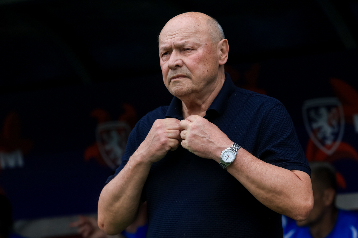 epa13006702 Czechia's head coach Miroslav Koubek looks on prior to the friendly soccer match between Czechia and Kosovo in Prague, Czech Republic, 31 May 2026. EPA/MARTIN DIVISEK