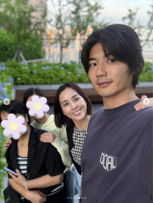 ‘기성용♥’ 한혜진, 딸 옆에 서도 언니 소리 듣겠네···45세 맞아? 놀라운 근황
