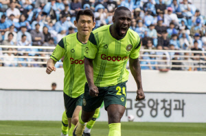 '떠돌이 신세는 그만' 김포FC가 드디어 솔터로 돌아왔다...전남과의 홈 개막전서 '4연승' 정조준