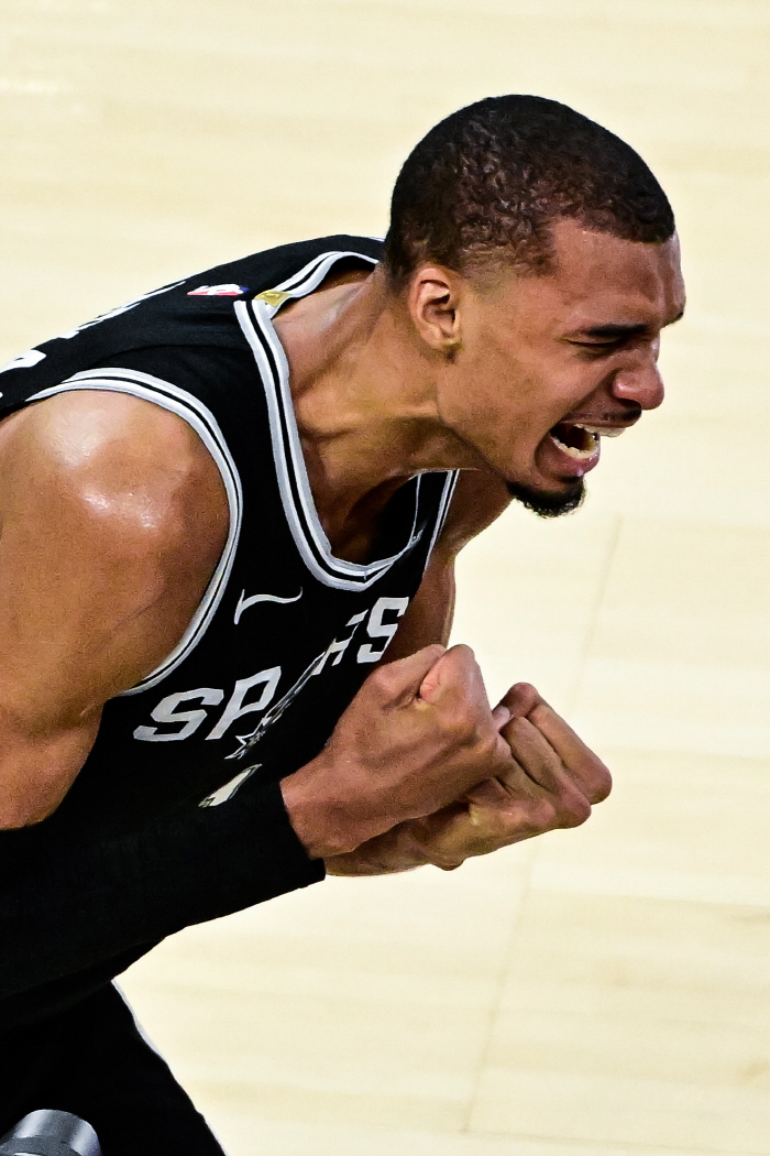 '결국 웸반아먀에 달렸다!'  샌안토니오 vs 뉴욕 NBA 파이널 4일 개막. 美 매체 '웸비 페인트존 공격 비중. 파이널 승패 핵심'