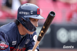 3안타 2도루 날뛰었다! → 롯데 황성빈 "모두가 주장이라고 생각하자. 박승욱 선수가 미팅 때 말했다" [광주 현장]