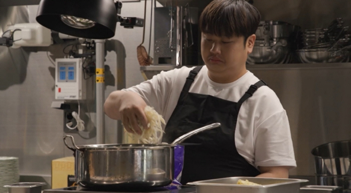 윤남노, 빚 6억 들인 식당 최초 공개 "식기에만 3천만원 투자"(전참시)