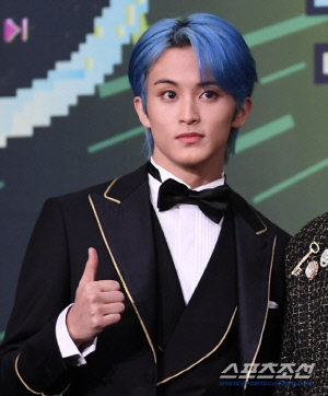 마크, NCT 탈퇴 두달 만 '1인 기획사' 차렸나..'어퍼룸' 공식 계정 공개