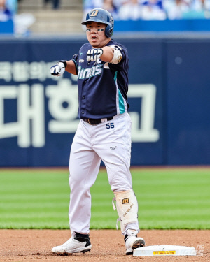 대형 트레이드로 KIA 떠난 선수들이 타격 1,2위라니…반짝 활약 아니다, 본격적인 전성기다