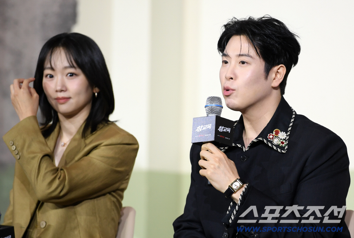 넷플릭스 시리즈 참교육 제작발표회가 5일 서울 중구 앰배서더 서울 풀만 호텔에서 열렸다. 진기주, 표지훈이 인터뷰를 하고 있다. 장충동=박재만 기자 pjm@sportschosun.com/2026.06.05/