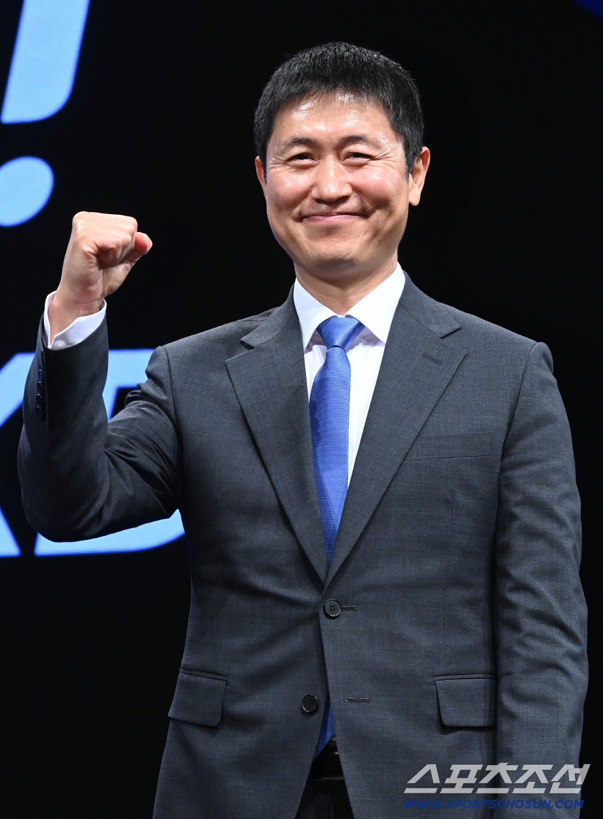 2일 KBS아트홀에서 열린 'KBS 2026 FIFA 북중미 월드컵' 제작발표회. 이영표 해설위원이 포즈를 취하고 있다. 여의도=허상욱 기자 wook@sportschosun.com/2026.06.02/