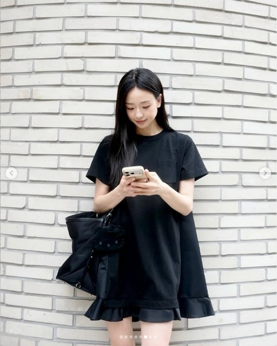 손연재, 아들 낳고도 그대로네···미니 원피스로 뽐낸 동안 비주얼