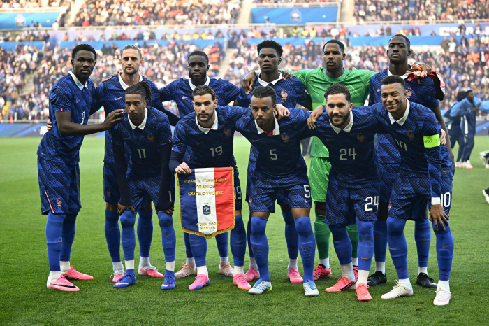 "홍명보호에 대승한 코트디부아르 장난 아니다!" '우승후보' 프랑스도 꺾었다! '1-2 역전패' 佛감독 "필요했던 예방주사...과정일뿐" 애써 담담