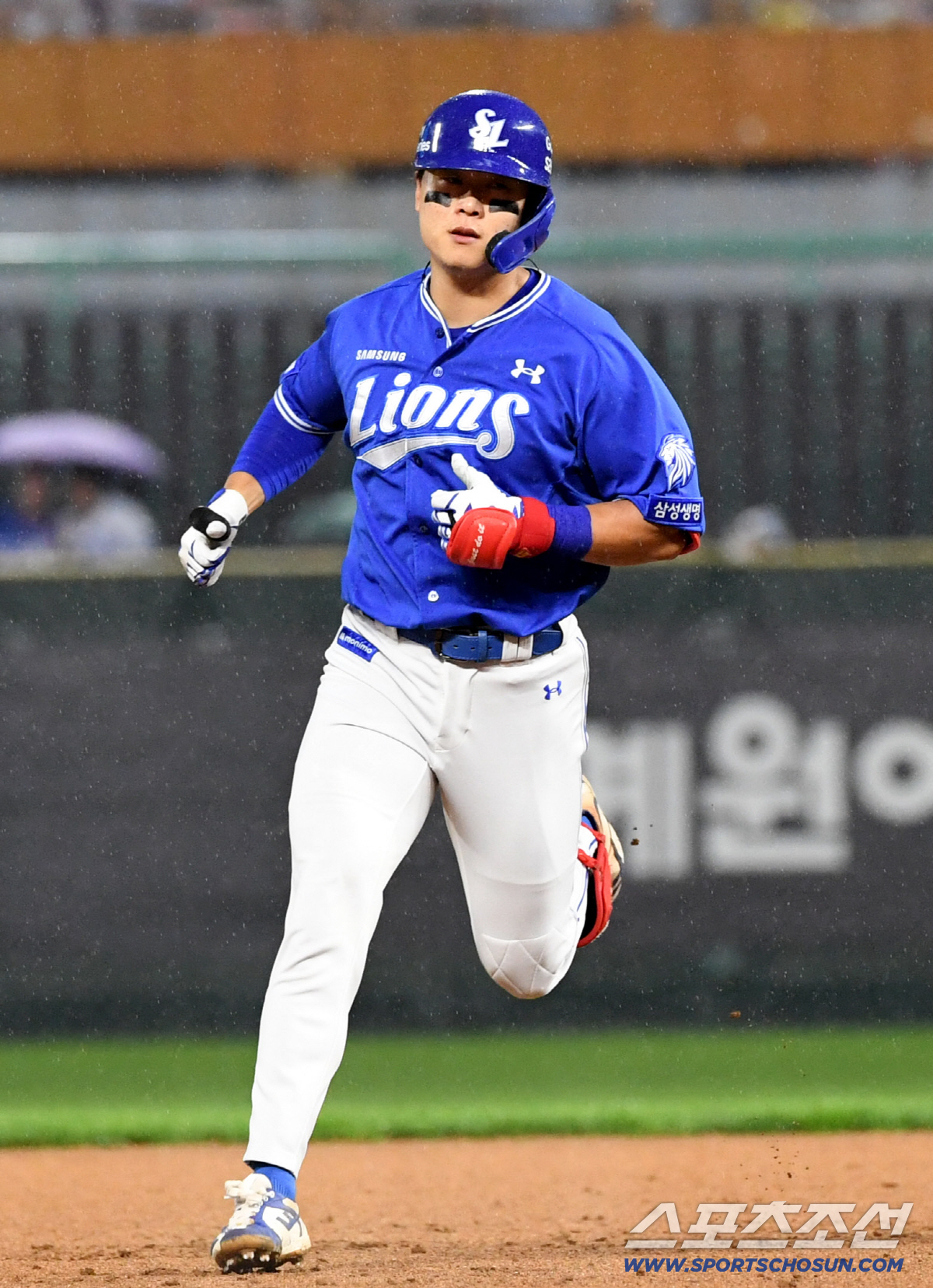27일 인천SSG랜더스필드에서 열린 SSG와 삼성의 경기. 5회초 무사 1루 삼성 박승규가 투런포를 날린 뒤 환호하고 있다. 인천=박재만 기자 pjm@sportschosun.com/2026.05.27/