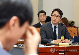 빗썸 오지급에 25억원·업비트 해킹에 7억9천만원 보상