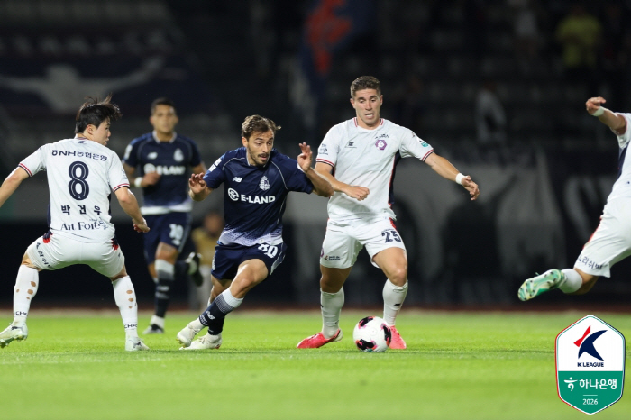 '가르시아 극장골' 충북청주, 14경기 만에 첫 승...이랜드에 2-1 역전승[현장 리뷰]