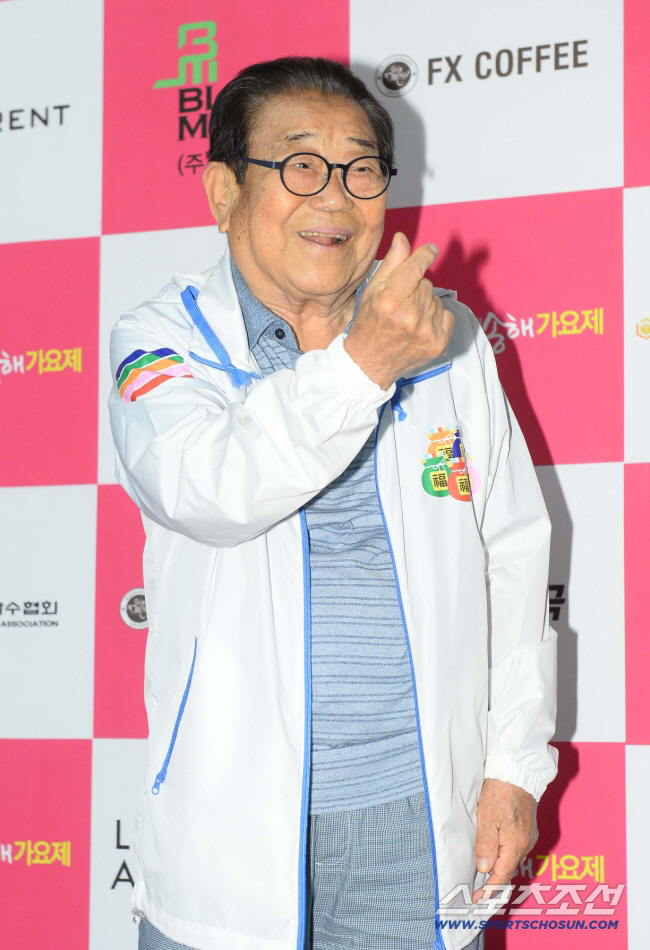 "전국~ 노래자랑!"…故 송해 떠난 지 4년, 95세에 멈춘 국민 MC의 시간