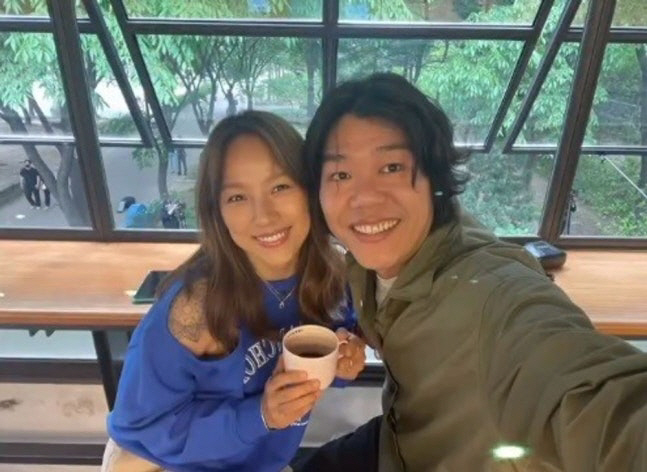 '이효리♥' 이상순, 제주 카페 폐업 2년 만에 깜짝 소식…"서울서 다시 자리 보는 중"