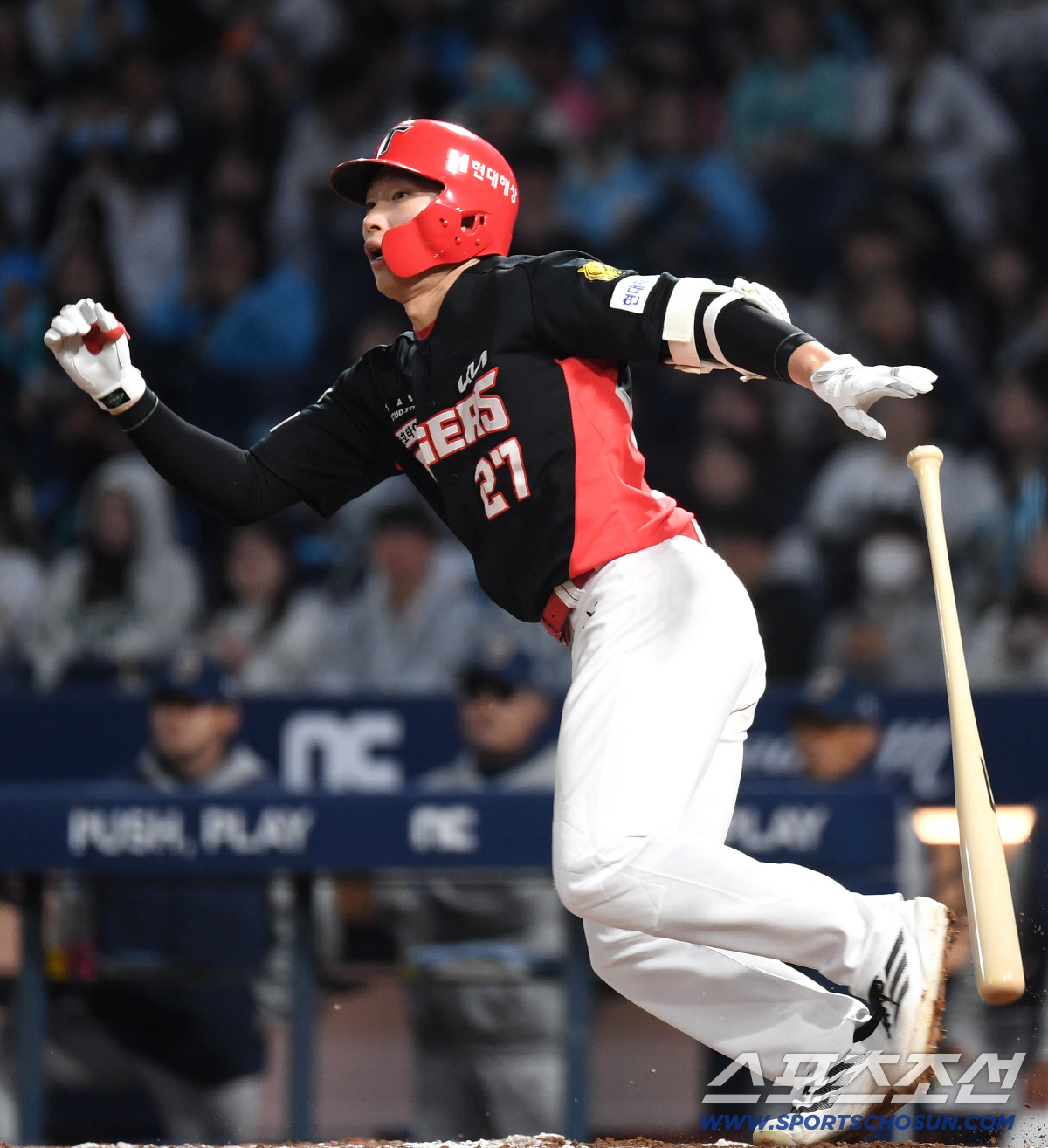 30일 창원 NC파크에서 열린 NC와 KIA의 경기. 타격하는 KIA 김호령. 창원=송정헌 기자 songs@sportschosun.com/2026.04.30/