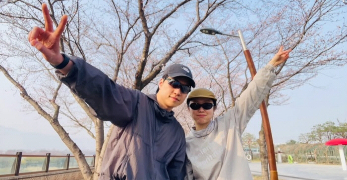 31기 경수♥순자, 현커 되더니 럽스타 폭주..비밀 연애 시절 커플 셀카 공개