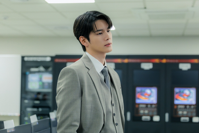 '오싹한 연애' 옹성우, 온화한 얼굴에 그렇지 못한 야망..극과 극 온도차 변신