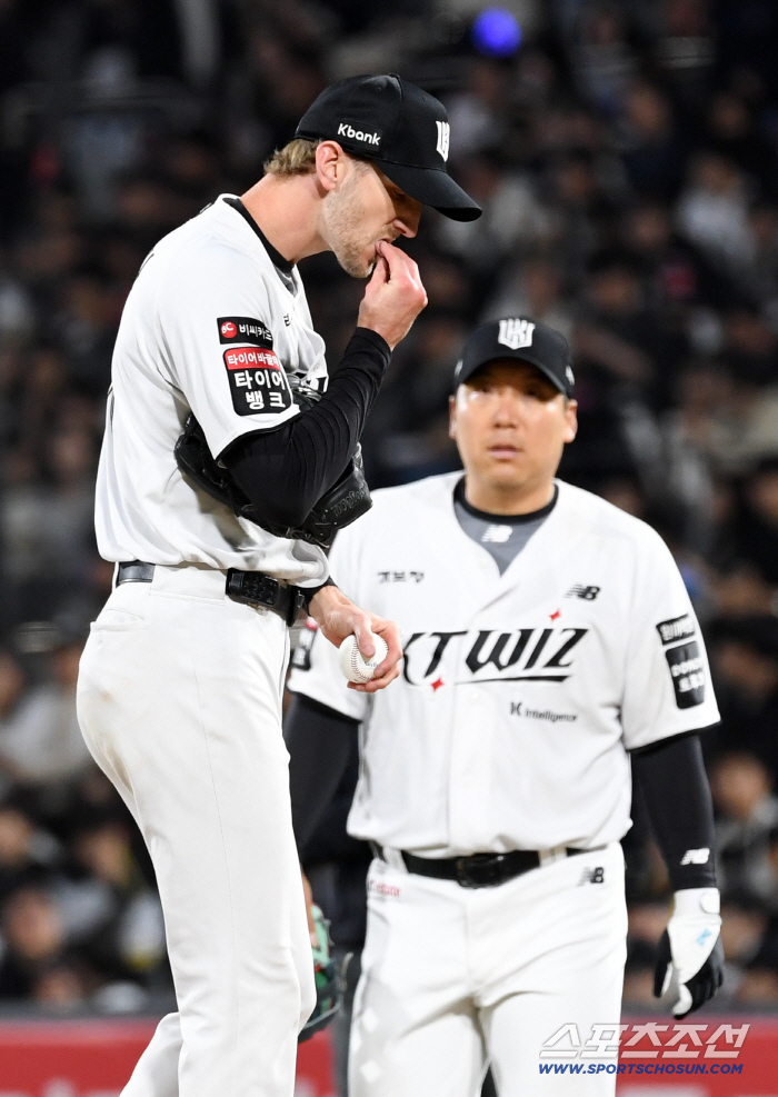 어깨 통증? 괜찮은 거 아니었어? KT 날벼락, 보쉴리 극하근 손상 '6주 이탈' 단기 대체 외인 물색, 소형준·안현민은 11일 실전 점검
