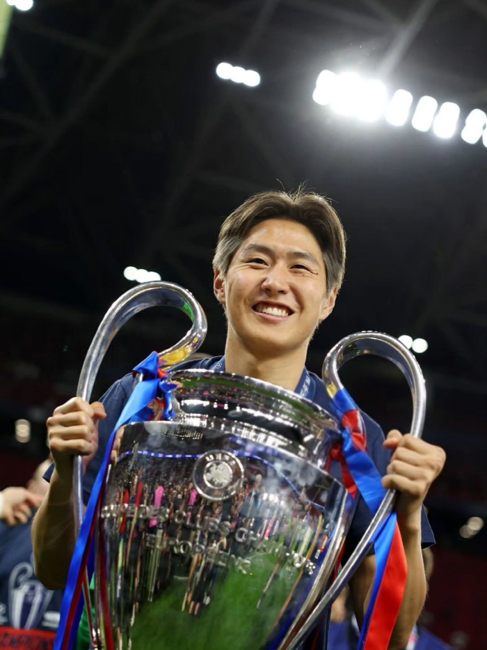 엔리케도 허락했는데...'韓 축구 에이스' 이강인 PSG 전격 탈출, 아틀레티코 이적 '최대 변수' 등장 "베실바 ATM행 가까워져"
