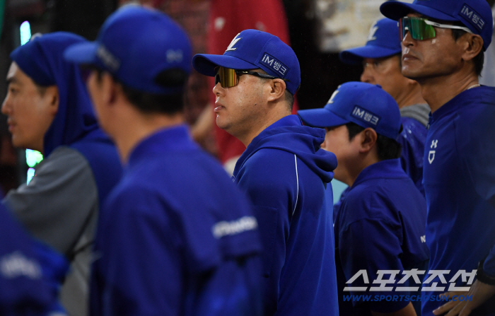 "버티는 팀이 이긴다" 돌림병 처럼 픽픽 쓰러지는 투수들, '여름성'은 인내하며 때를 기다린다