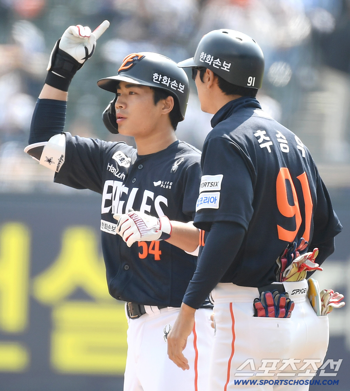 4일 잠실야구장에서 열린 KBO리그 두산과 한화의 경기. 1회초 선두타자 안타를 날린 한화 오재원. 잠실=송정헌 기자 songs@sportschosun.com/2026.04.04/