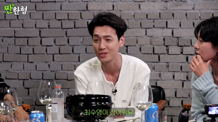 정경호 “수영 없인 나도 없다”고 했는데…14년 커플 결별에 전국민 안타까움