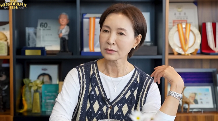 정애리 "배 안에 피고름 가득, 패혈증 직전 응급수술..난소암이었다" 투병 회상