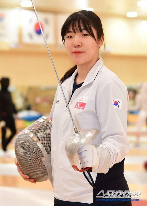 '여자 오상욱' 톱랭커 전하영, 亞게임 앞두고 넥스트크리에이티브와 매니지먼트 계약[오피셜]