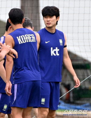 [현장 속보]'홍명보호 대형악재' 왼발 센터백 김태현, 훈련 중 발목 부상 "조별리그 내 복귀 쉽지 않아"