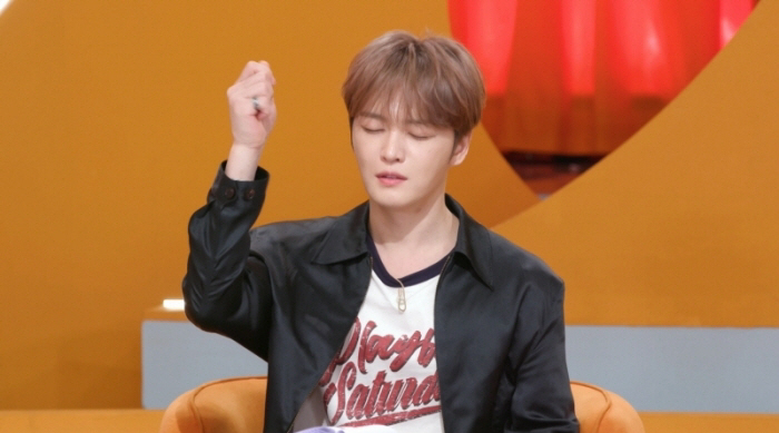 김재중, 박수무당 된 놀라운 근황..."사람 홀리겠다" 이연복 감탄 ('편스토랑')
