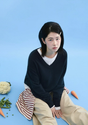 ‘학폭 의혹’ 박혜수, 자숙 중 5년 만 복귀설...프로필 사진 연달아 방출