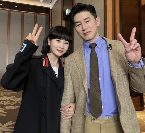 김혜수, '참교육' 김무열 또 불꽃 응원..'소년심판' 의리 빛났다
