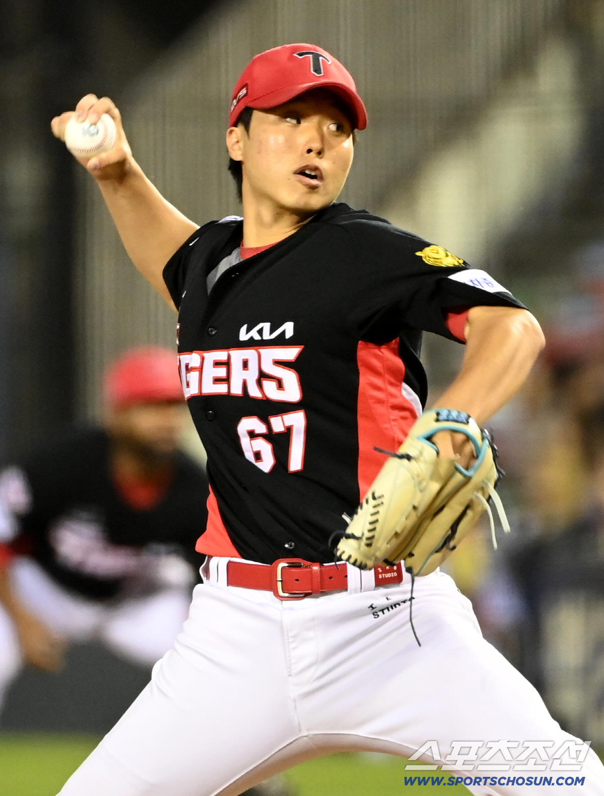 29일 잠실야구장에서 열린 KIA와 LG의 경기. KIA 홍민규가 역투하고 있다. 잠실=허상욱 기자 wook@sportschosun.com/2026.05.29/