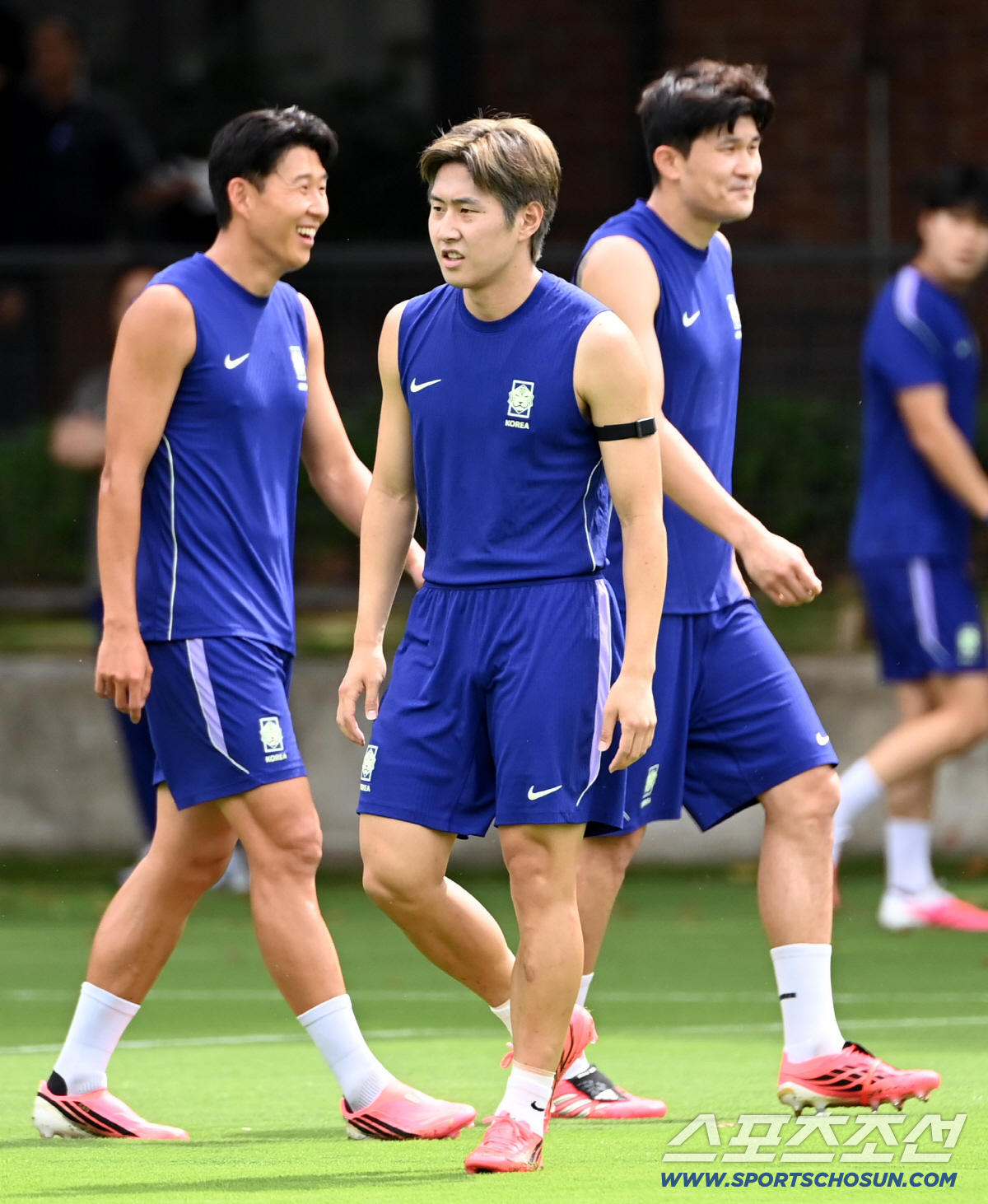 7일(한국시각) 멕시코 과달라하라의 대표팀 베이스캠프 훈련장인 치바스 베르데 바예에서 진행된 대한민국 월드컵 대표팀의 공식 훈련, 손흥민 이강인 김민재가 훈련을 하고 있다. 과달라하라(멕시코)=허상욱 기자 wook@sportschosun.com/2026.06.07/