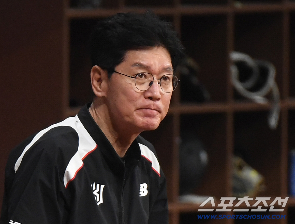 31일 서울 고척스카이돔에서 열린 KT 위즈와 키움 히어로즈의 경기. KT 이강철 감독이 미소짓고 있다. 고척=정재근 기자 cjg@sportschosun.com/2026.5.31/