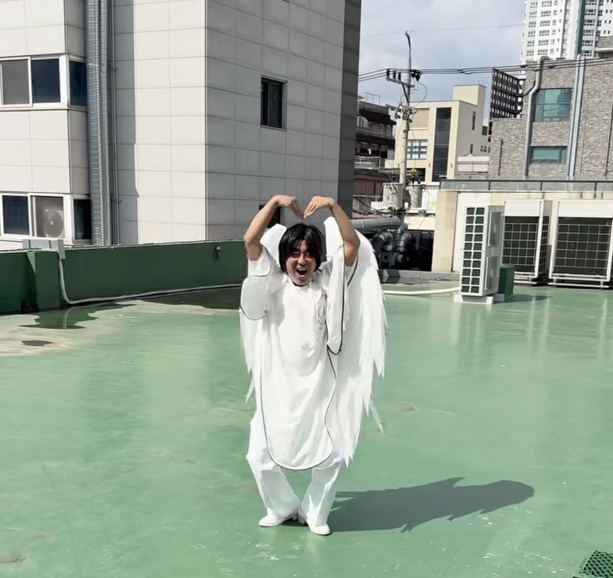 류승룡, 오정세에 약점 잡혔나...천사 날개 달고 폭주하더니 결국 해명했다