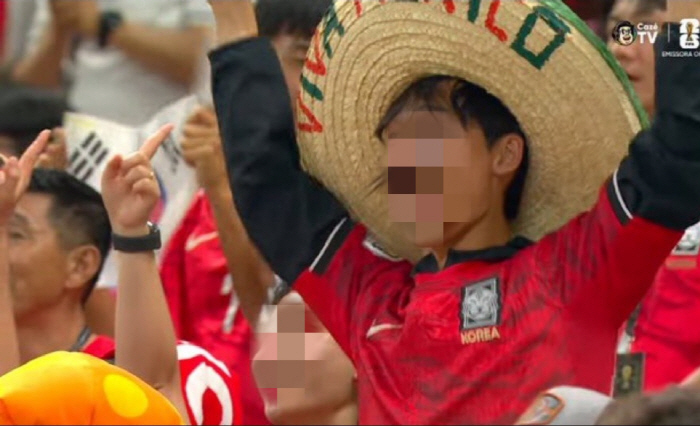 체코는 억울하다! 왜 한국만 좋아해...월드컵 은혜 갚은 멕시코, "손흥민에게 열광의 함성"