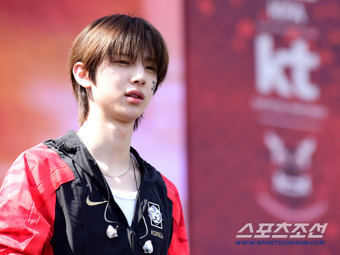 CORTIS's Juhoon Shines Even Brighter in the Sun