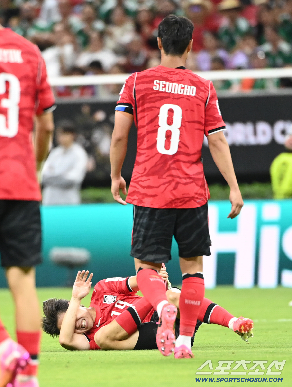 12일(한국시각) 멕시코 과달라하라 사포판의 에스타디오 과달라하라에서 열린 2026 북중미월드컵 대한민국과 체코의 경기. 상대 수비에 괴로워하는 이강인의 모습. 사포판(멕시코)=허상욱 기자 wook@sportschosun.com/2026.06.12/