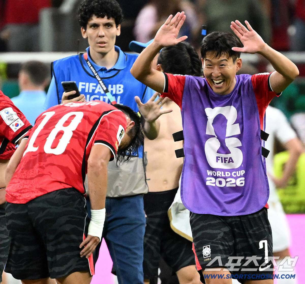 12일(한국시각) 멕시코 과달라하라 사포판의 에스타디오 과달라하라에서 열린 2026 북중미월드컵 대한민국과 체코의 경기. 대한민국이 2대1로 승리했다. 손흥민과 오현규가 기쁨을 나누고 있다. 사포판(멕시코)=허상욱 기자 wook@sportschosun.com/2026.06.12/