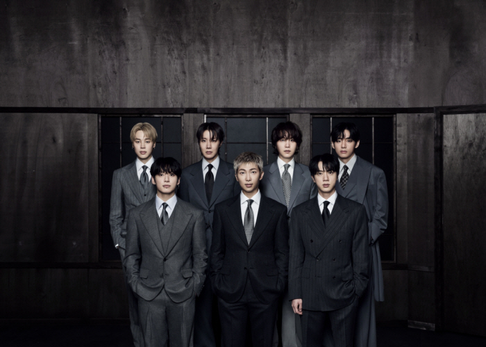 방탄소년단, 3년 8개월 만의 부산 '아리랑'…11만 아미 운집