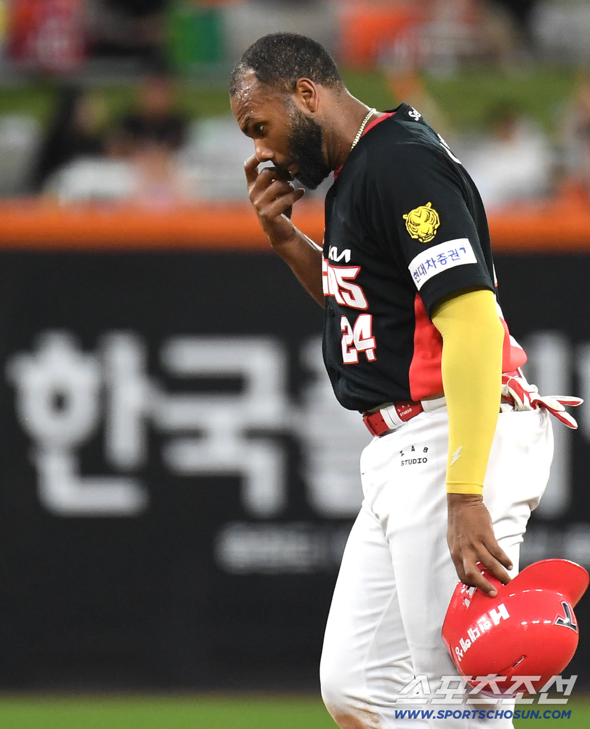 10일 대전 한화생명볼파크에서 열린 한화와 KIA의 경기. 4회 비디오판독 끝에 아웃당한 KIA 아데를린. 대전=송정헌 기자 songs@sportschosun.com/2026.06.10/